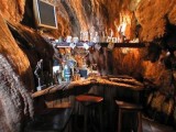 Чертова дюжина самых странных баров в мире